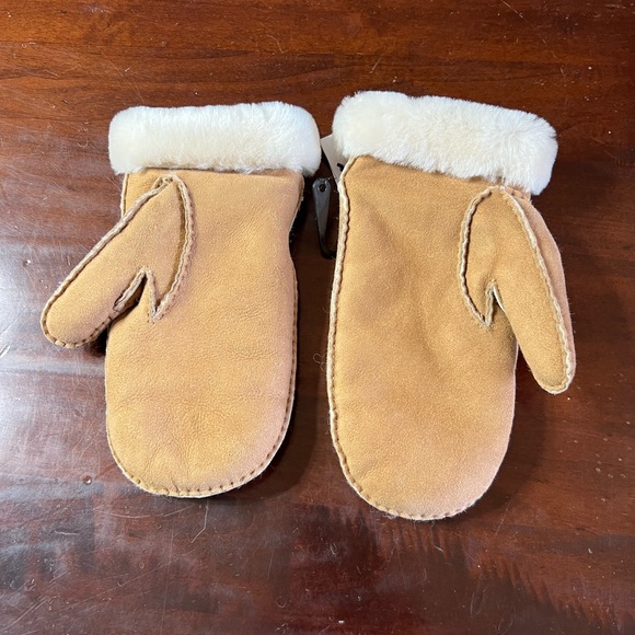 Ugg Shearling Embroider mitten NEW size L/XL color chestnut - Picture 5 of 5